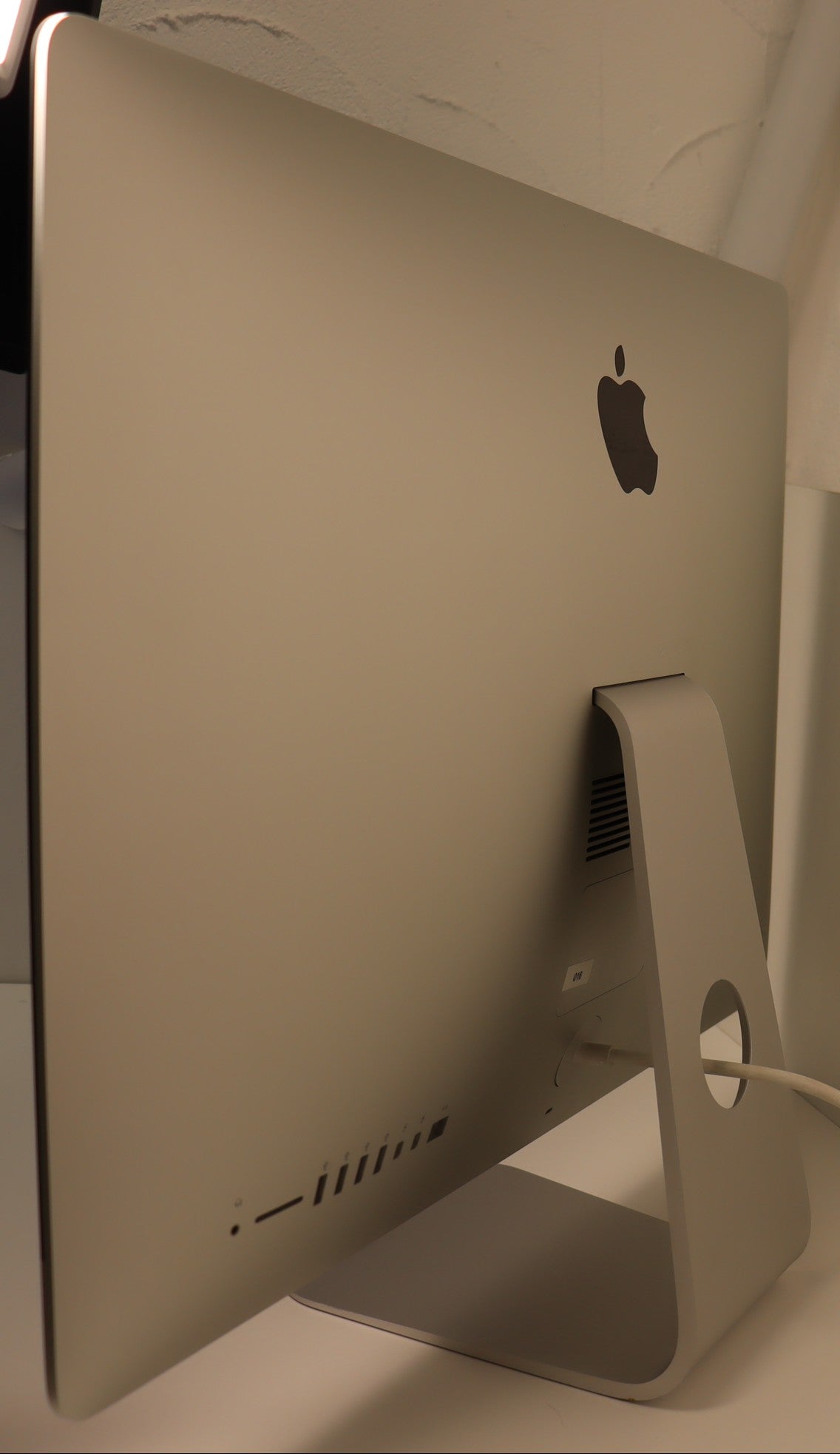 iMac "Core i5" 3.2 27" 2013  Intel i5 3,2GHz 24GB RAM 500GB HDD GeForce GT 755M Win11 Ständer hält nicht