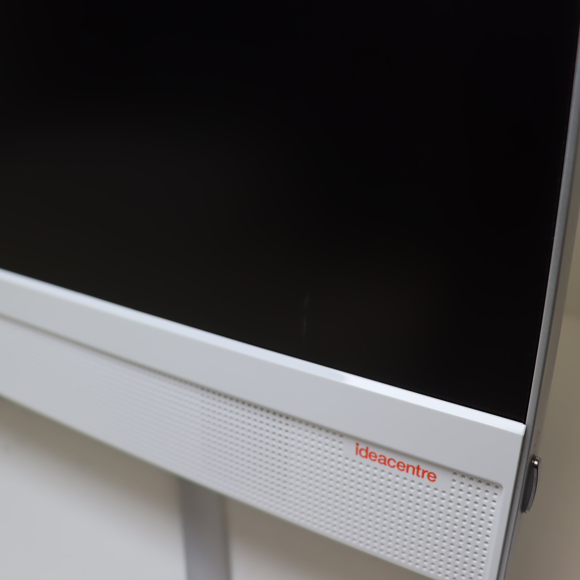 Lenovo Touch-Screen Weiß 23" Intel Core i5 7Gen 1TB HDD 8GB RAM Win11