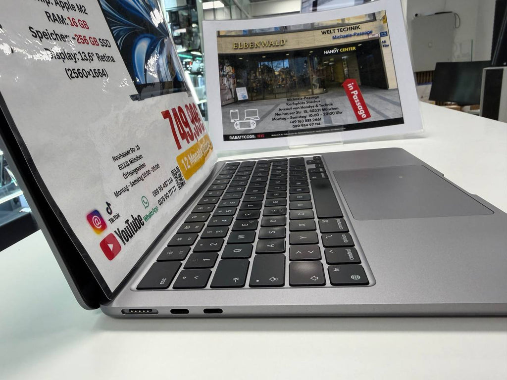 Apple MacBook Air 13 M2