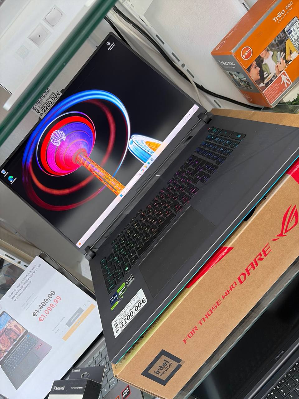 ASUS ROG Gaming Laptop mit RTX 4070 Zweitbild