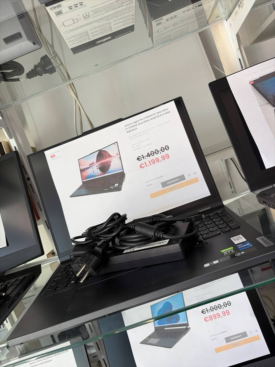 Lenovo Legion Pro 5 16IRX8- i7- RTX 4060 Zweitbild