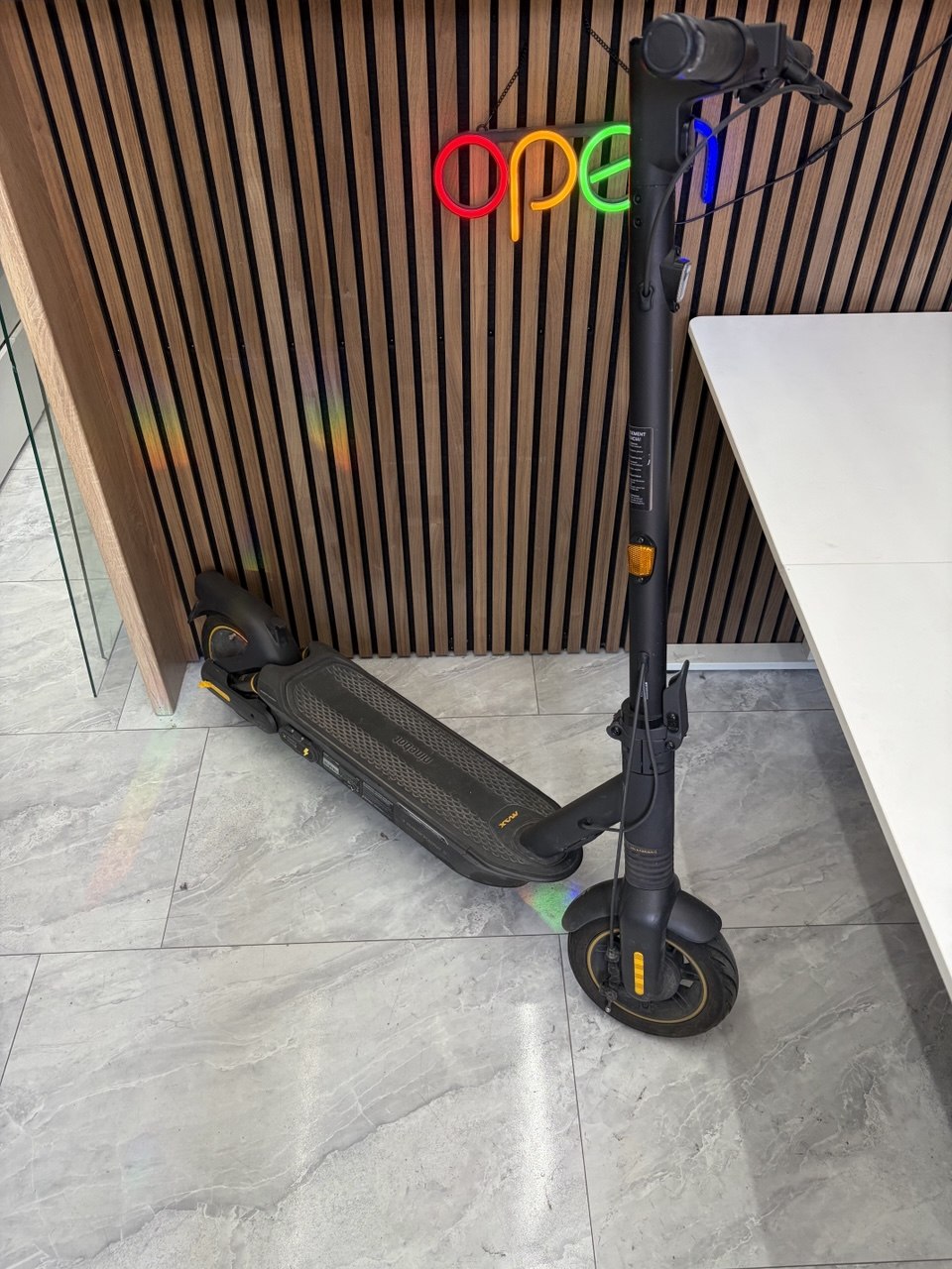 Ninebot KickScooter Max G2 – E-Scooter Zweitbild