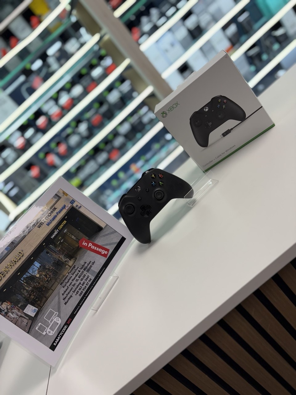 Xbox Wireless Controller schwarz Hauptbild