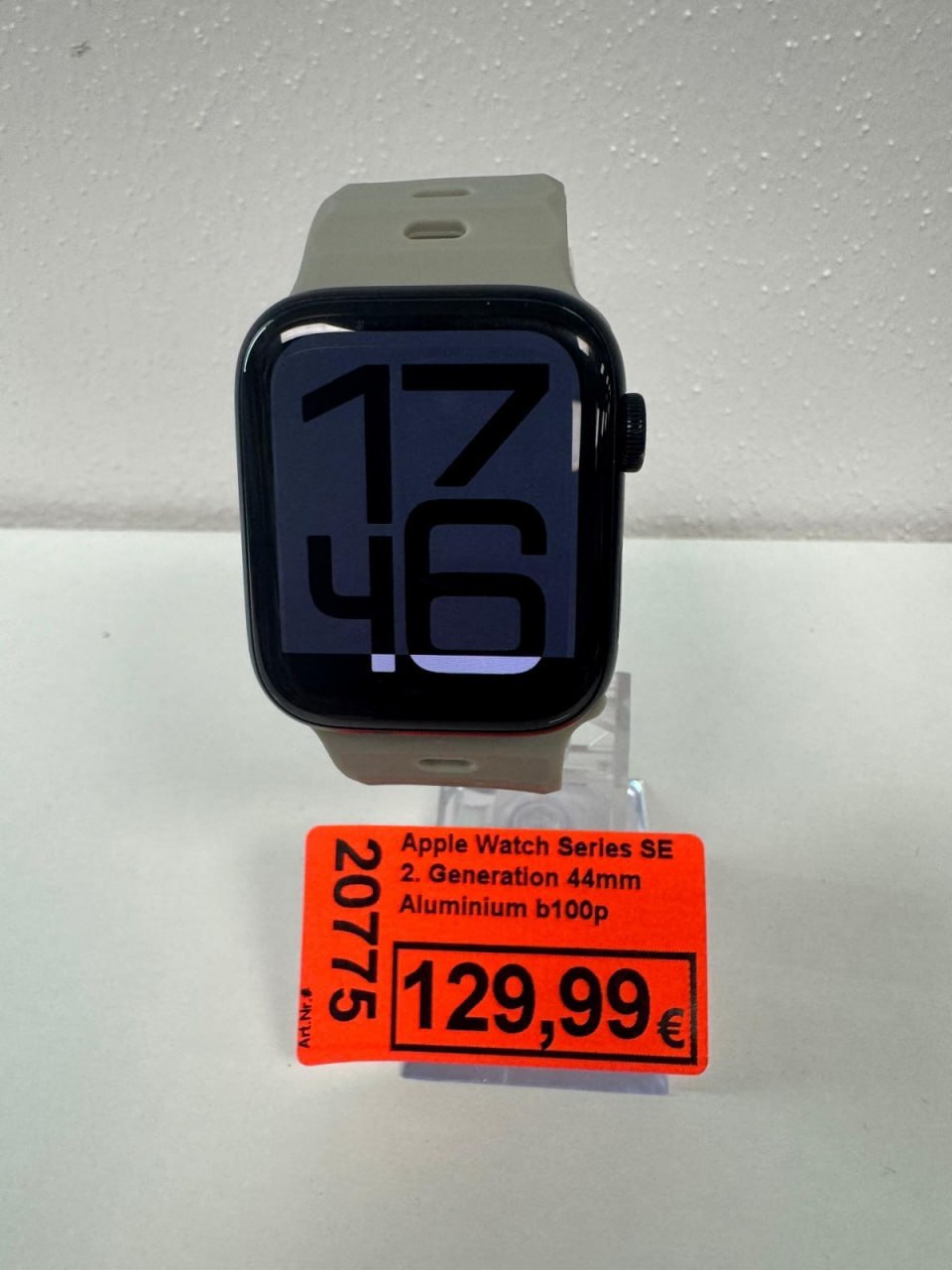 Apple Watch Series SE 2. Generation 44mm Space Grau Hauptbild