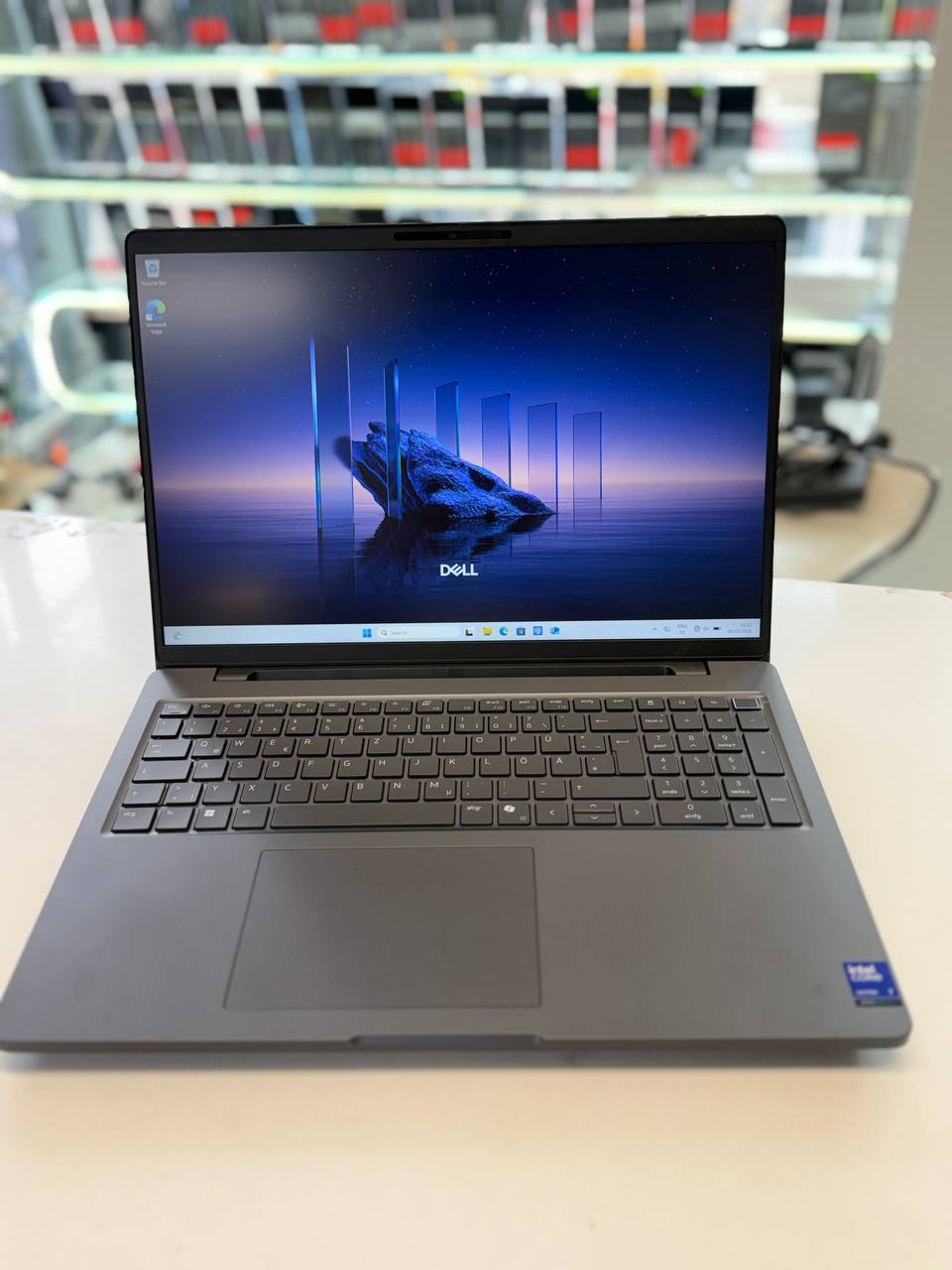 Dell Pro Max 16 – Laptop mit Intel Core Ultra 7 Hauptbild