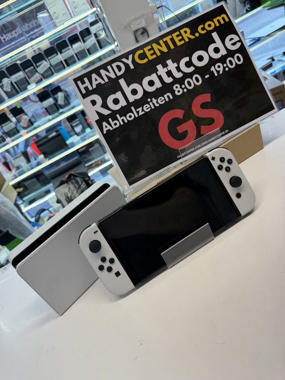 Nintendo Switch – Hybrid-Konsole mit weißen Joy-Con Hauptbild
