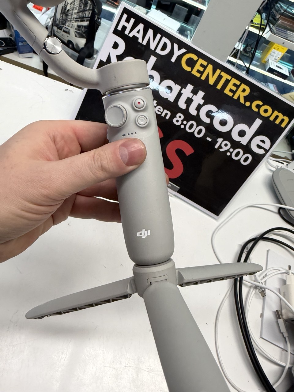 DJI OM 6 Smartphone Gimbal Stabilizer Grau