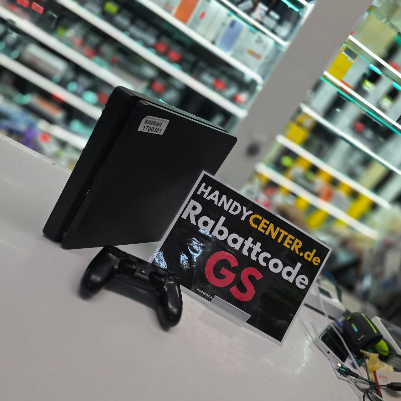 Sony PlayStation 4 Slim Konsole 500 GB - Schwarz 1461004 Zweitbild