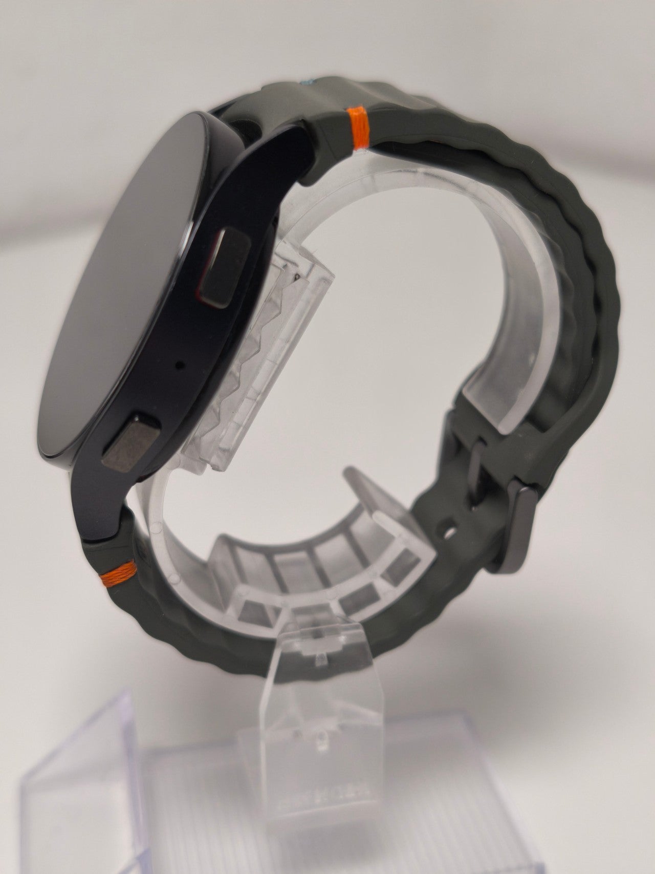 N15-B59-Samsung Galaxy Watch6 BT Aluminium/Graphite 44 mm Zweitbild