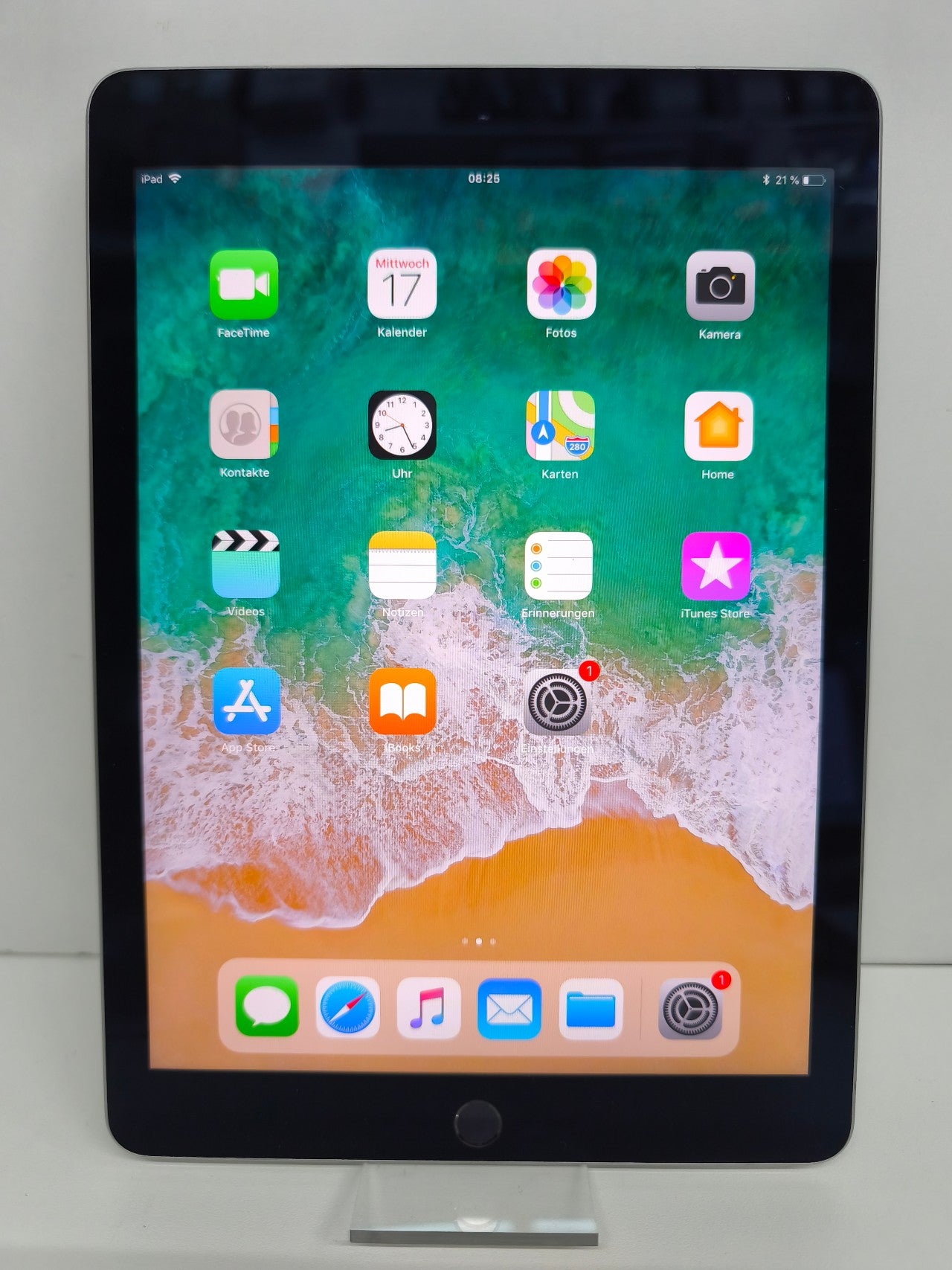 Apple iPad Pro 9,7" Cellular 128 GB Space Gray Hauptbild