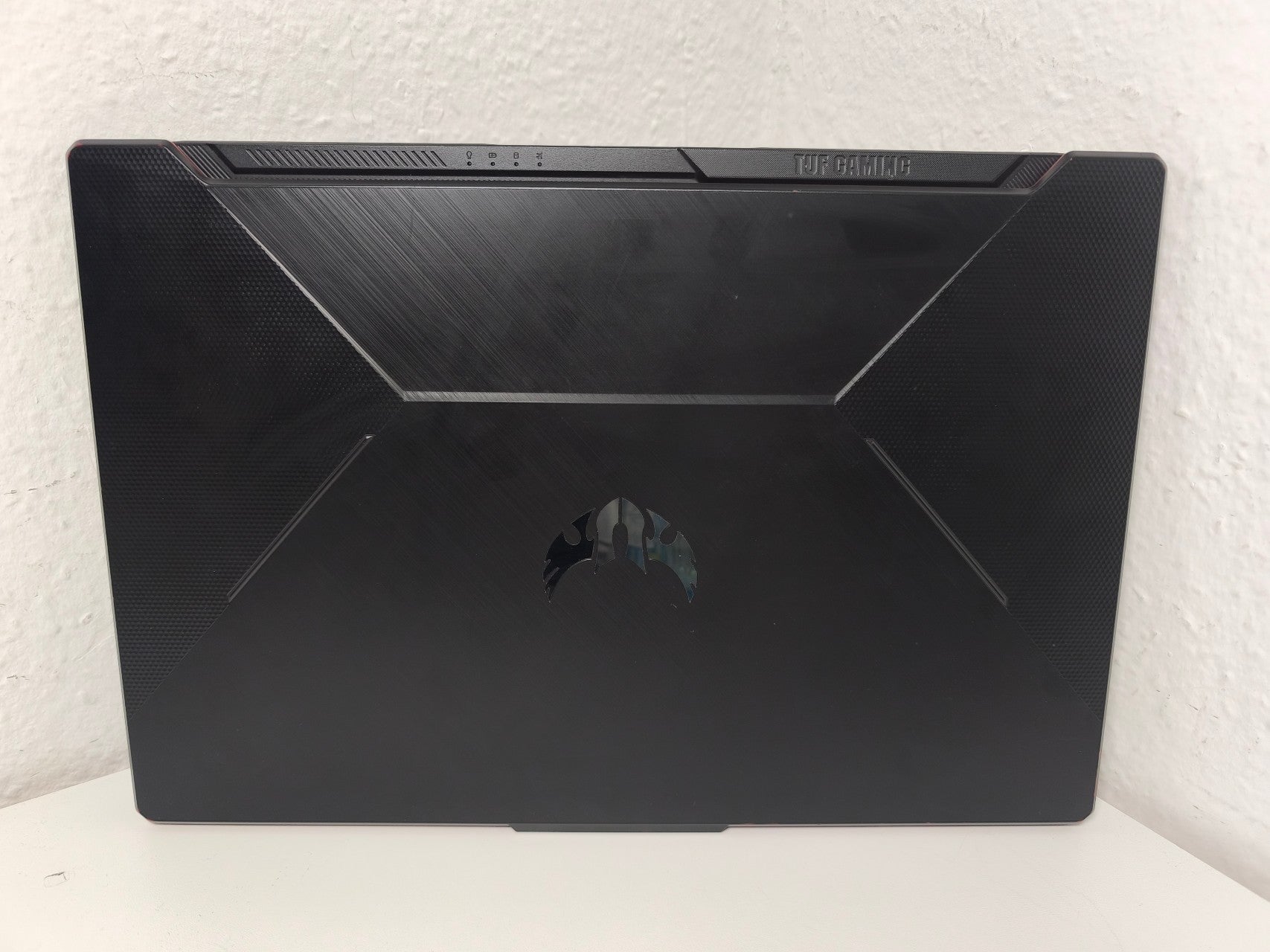 ASUS TUF Gaming A17 (FA706II-H7276T) Hauptbild