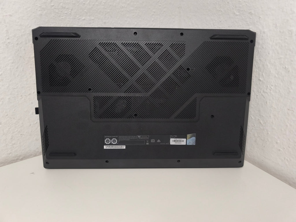 TERRA MOBILE GAMER ELITE 7,3", Intel Core Ultra 9 275HX 32GB Ram 2TB SSD NVIDIA GeForce RTX5070 8GB Win11