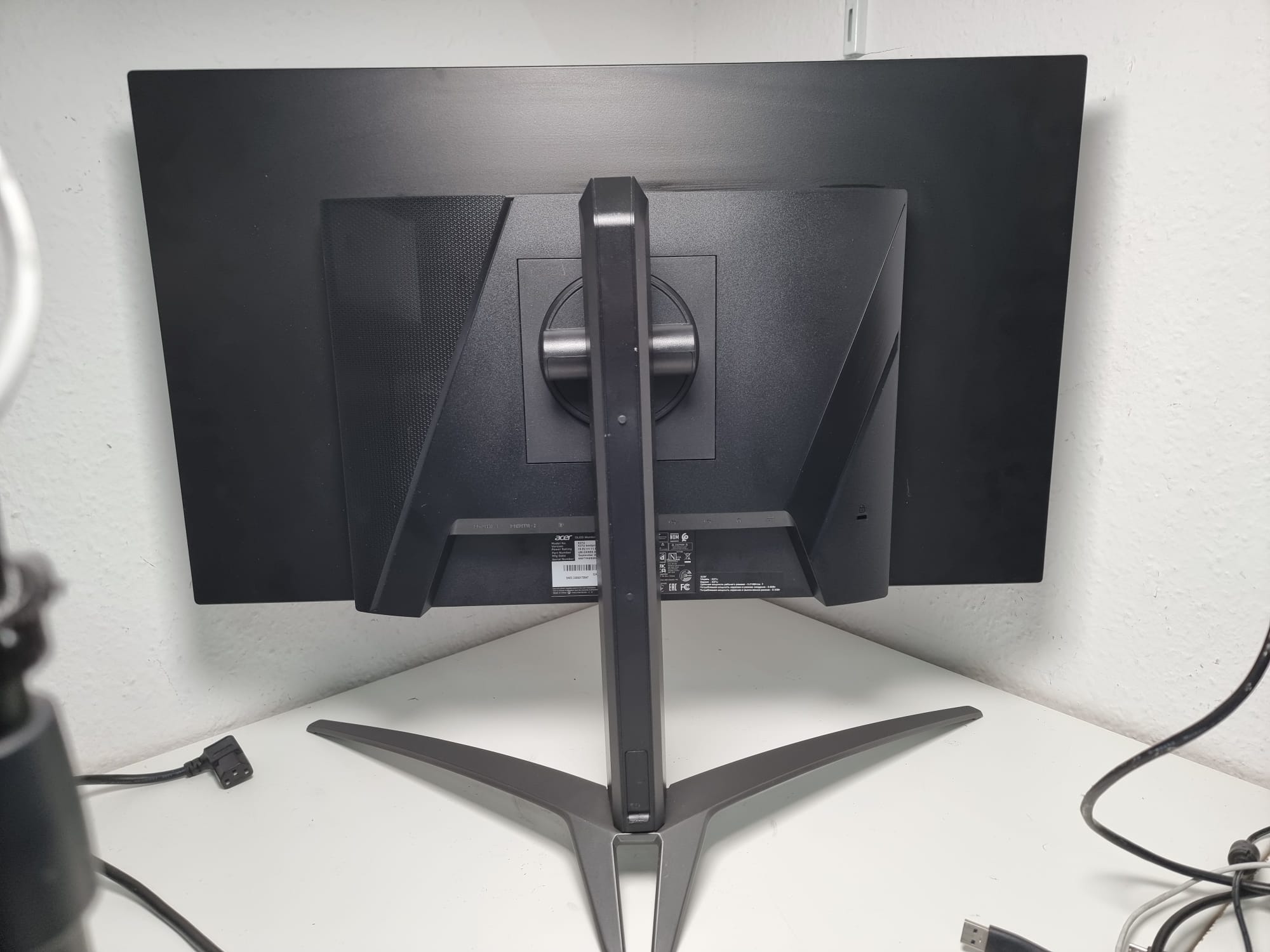 Acer Predator X27U 27 Zoll Class WQHD Gaming-LED-Monitor - 16:9 Format - Schwarz - 67,3 cm (26,5 Zoll) Viewable - OLED - 2560 x 1440 Pixel Bildschirmauflösung - 1,07 Milliarden Farben - FreeSync Premium (DisplayPort VRR) - 1000 cd/m² - 0,03 ms - GTG Refre Zweitbild