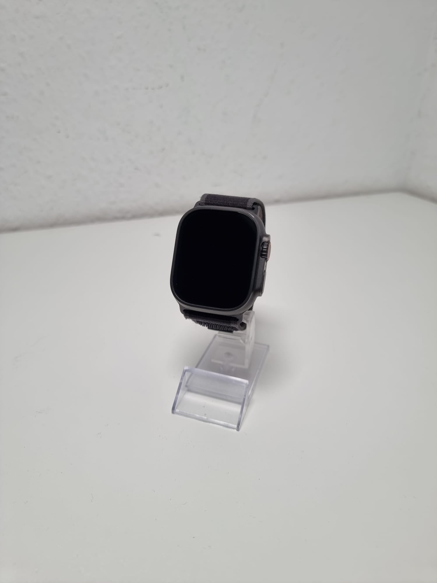 Apple Watch Ultra 2 GPS + Cellular 49mm Black Titanium Case mit Black Trail Band - M/L (MX4V3FD/A) Zweitbild