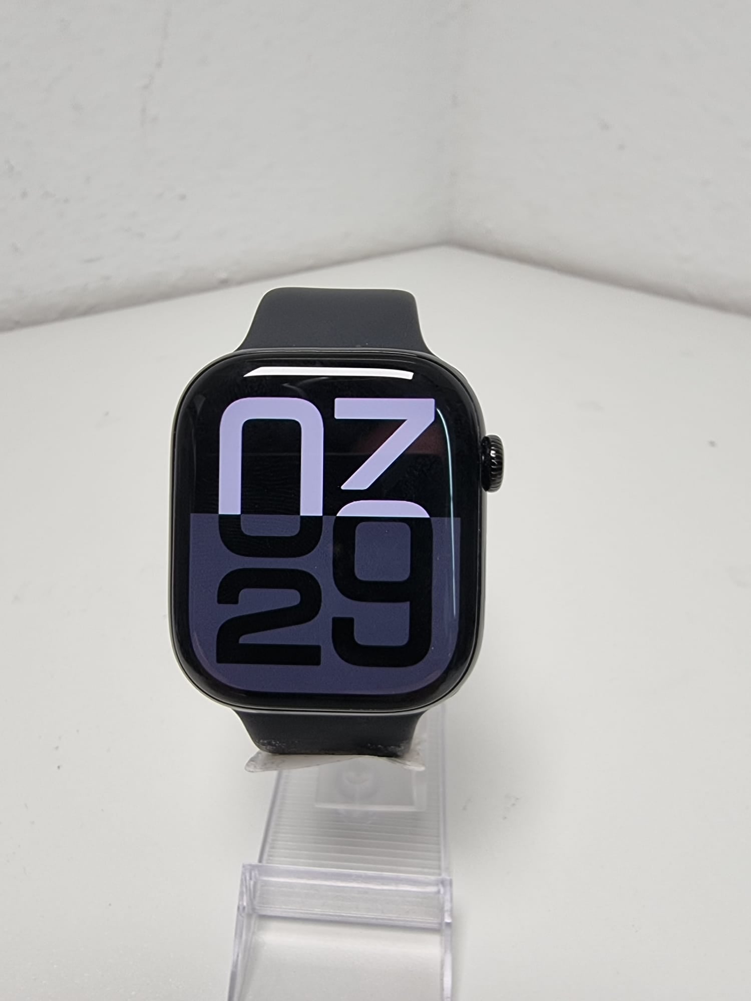 Apple Watch Series 10 GPS, 46 mm Aluminiumgehäuse Diamantschwarz, Sportarmband Schwarz - M/L Hauptbild