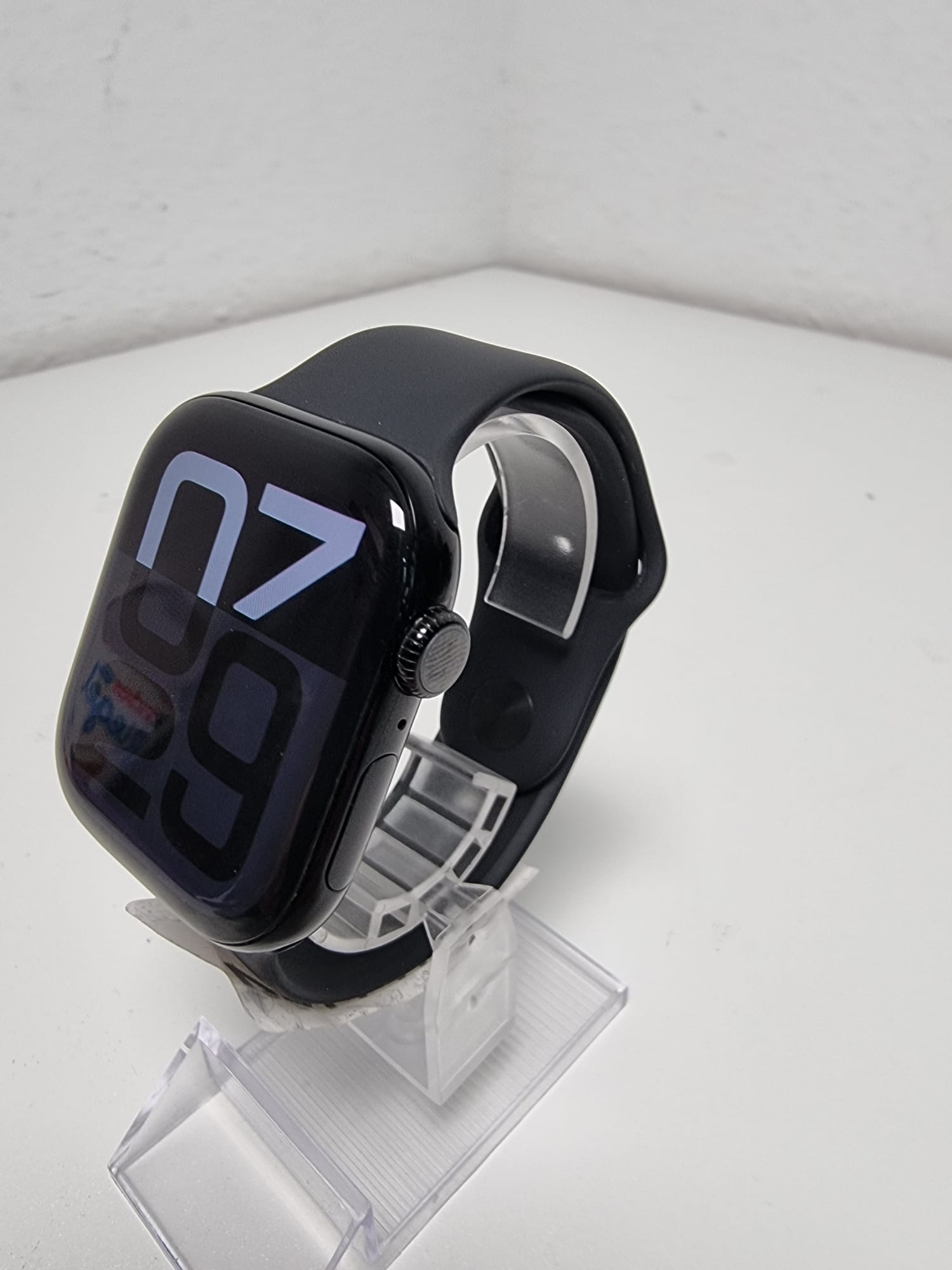 Apple Watch Series 10 GPS, 46 mm Aluminiumgehäuse Diamantschwarz, Sportarmband Schwarz - M/L Zweitbild