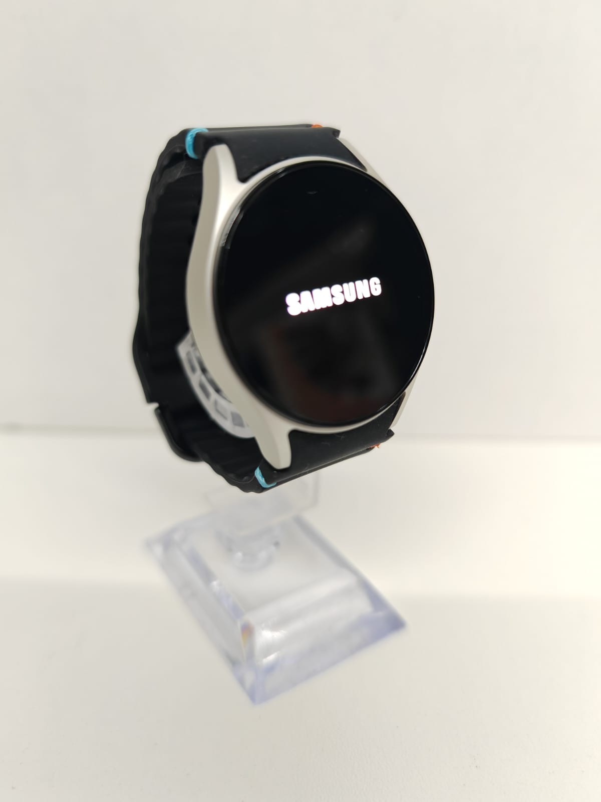 N15-B59-Samsung Galaxy Watch7 L305 40 mm Aluminium LTE Smartwatch Armband Schwarz Bluetooth Hauptbild
