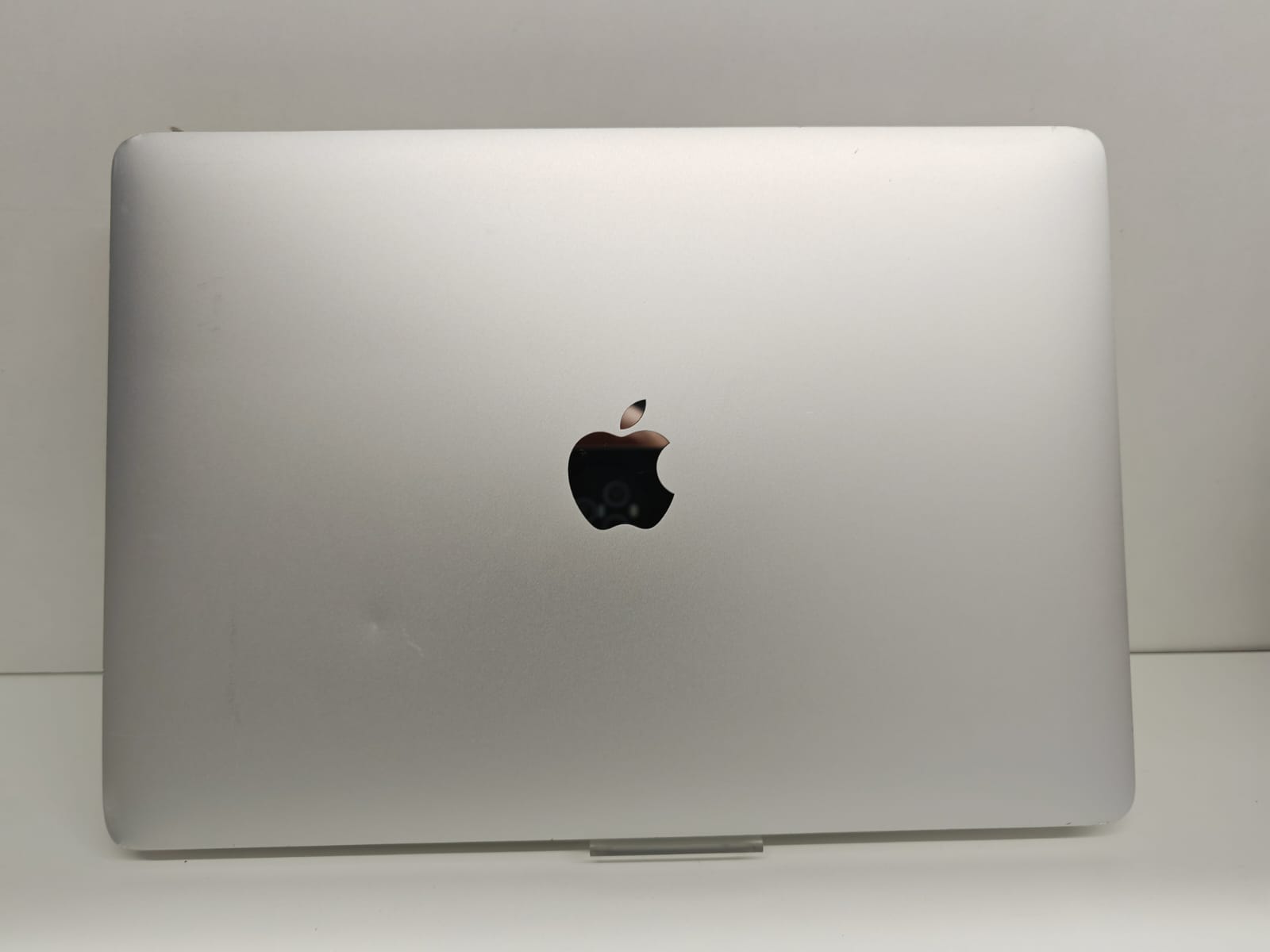 Apple MacBook Air 13" (2020) M1 7-Core GPU 3,2 GHz - Silber 256 GB SSD 8 GB Zweitbild