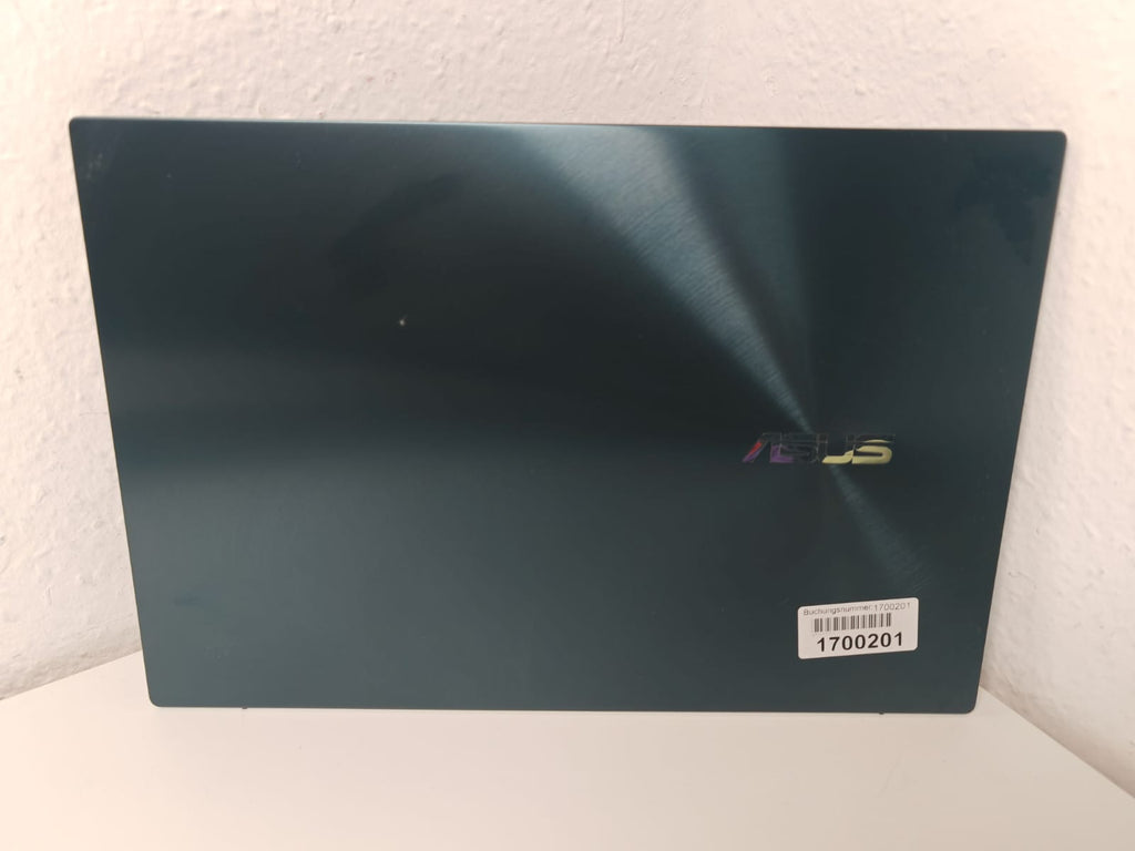 GeForce RTX 3070 8GB ASUS ZenBook Pro Duo 15 UX582LR  i9-10980HK 16x2,40GHz 1TB SSD 32GB Ram Win11