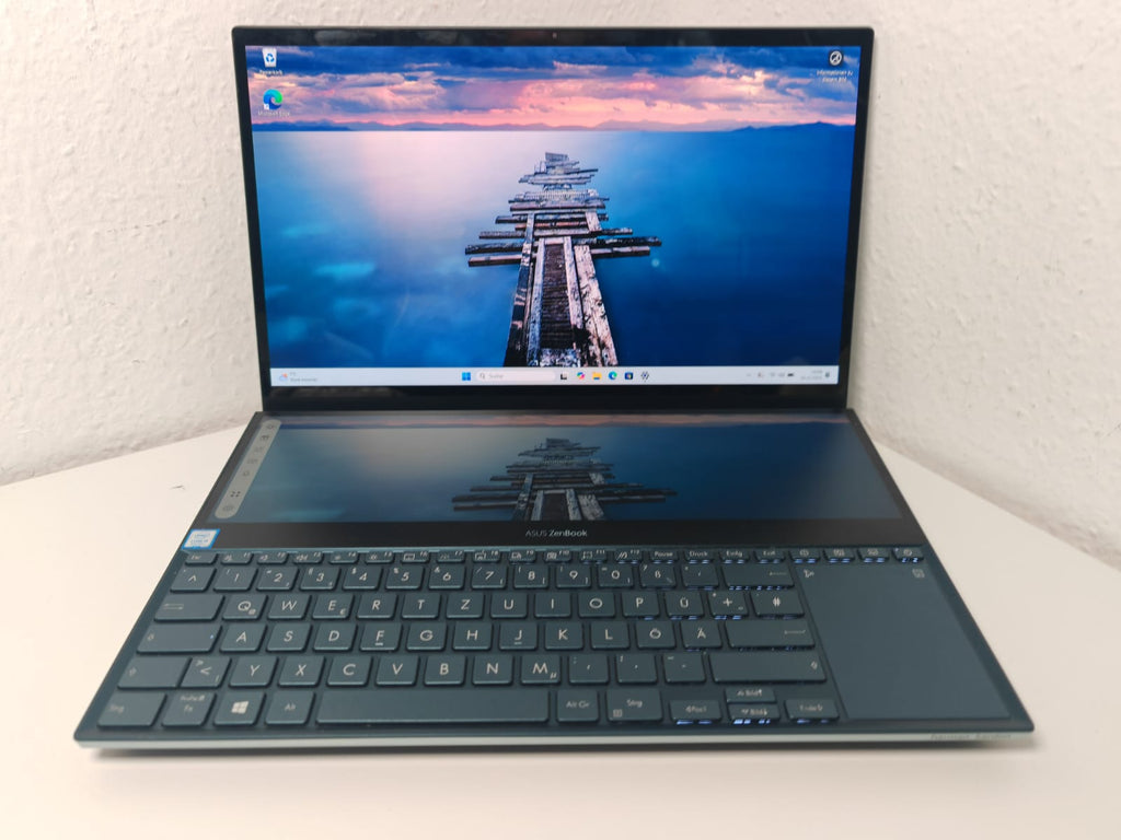 GeForce RTX 3070 8GB ASUS ZenBook Pro Duo 15 UX582LR  i9-10980HK 16x2,40GHz 1TB SSD 32GB Ram Win11